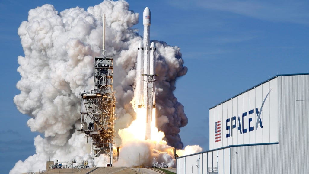 Elon Musk on Track to Become a Trillionaire: SpaceX's Record-Breaking IPO Looms
